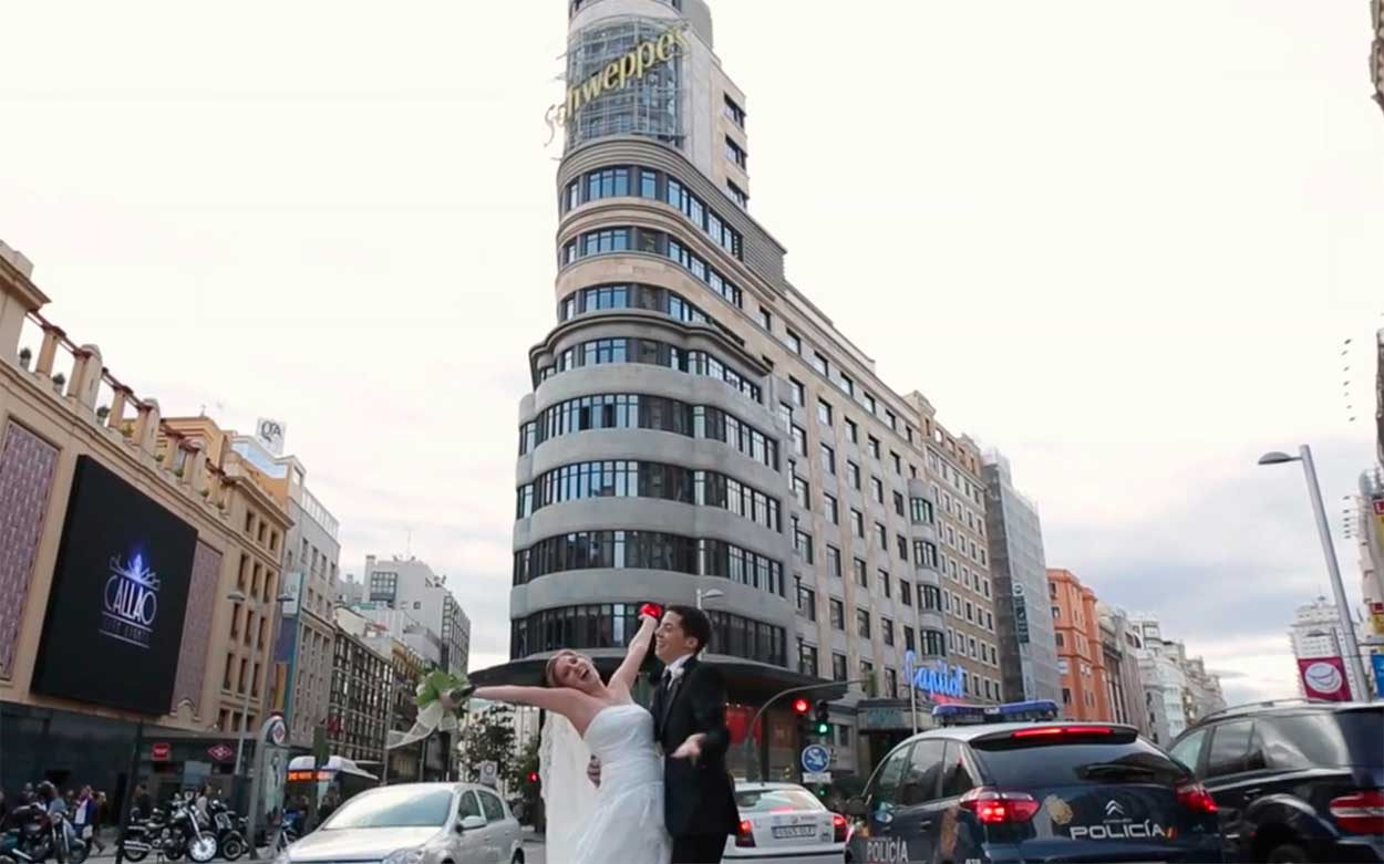 Vídeo natural de boda en Madrid. Render Emotion con Esther y Carlos